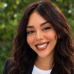 ariana diaz abreu headshot 
